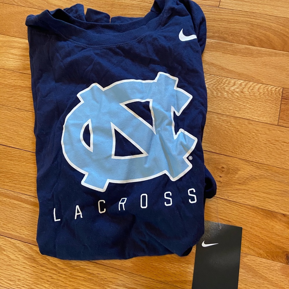 MENS L Nike - UNC lacrosse T shirt